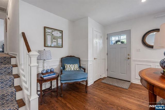 280 Eldon Court, Ridgewood, NJ 07450