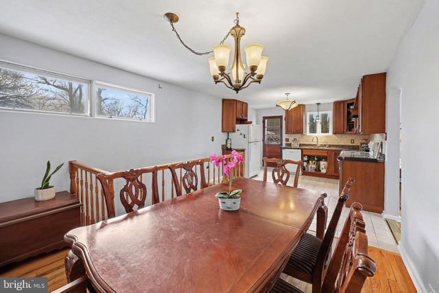 1723 DIGHTON ST, Camp Hill, PA 17011