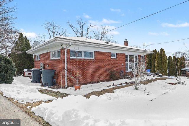 1723 DIGHTON ST, Camp Hill, PA 17011