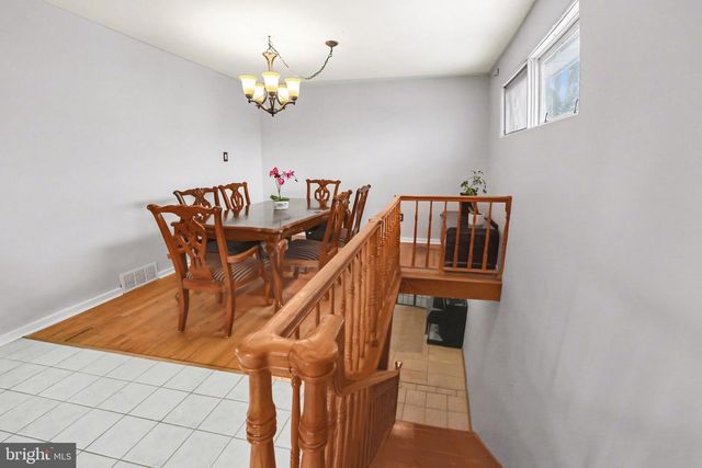 1723 DIGHTON ST, Camp Hill, PA 17011