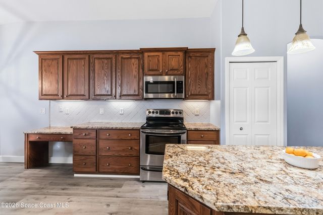 6920 Hacienda Drive, Grant, FL 32949