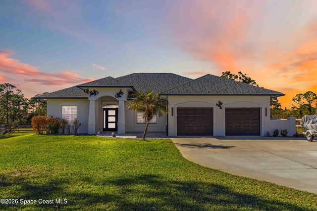 6920 Hacienda Drive, Grant, FL 32949