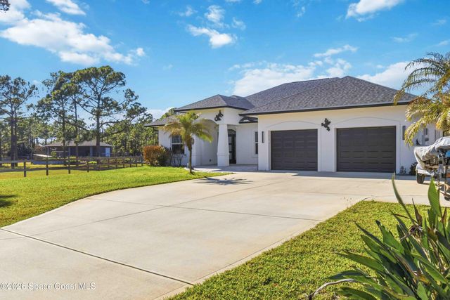 6920 Hacienda Drive, Grant, FL 32949