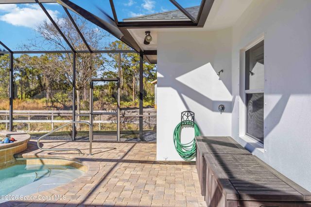 6920 Hacienda Drive, Grant, FL 32949