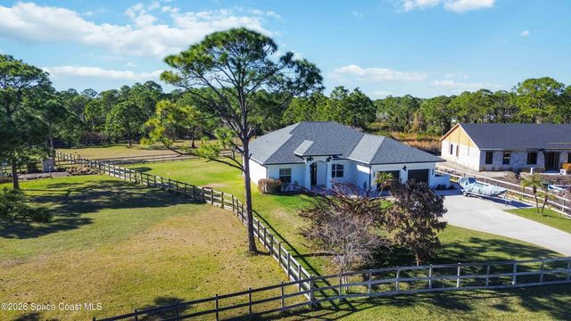 6920 Hacienda Drive, Grant, FL 32949