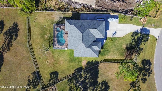 6920 Hacienda Drive, Grant, FL 32949