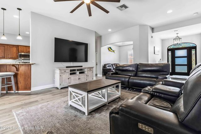 6920 Hacienda Drive, Grant, FL 32949