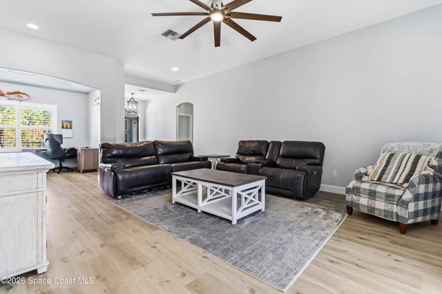 6920 Hacienda Drive, Grant, FL 32949