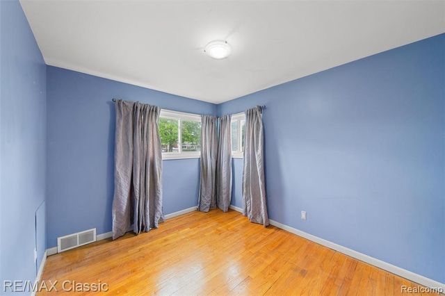 28731 Kathryn Street, Garden City, MI 48135
