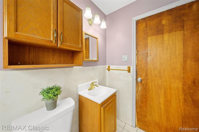 28731 Kathryn Street, Garden City, MI 48135