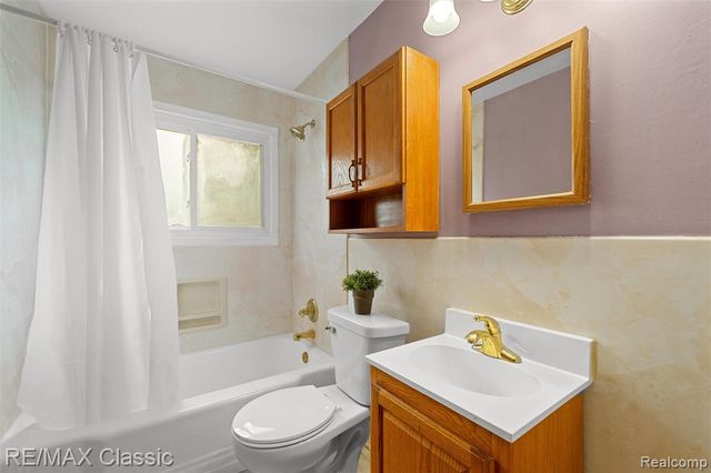 28731 Kathryn Street, Garden City, MI 48135