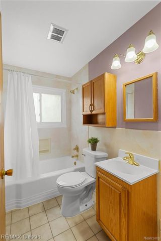 28731 Kathryn Street, Garden City, MI 48135