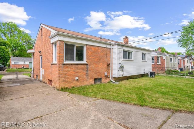 28731 Kathryn Street, Garden City, MI 48135