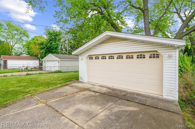 28731 Kathryn Street, Garden City, MI 48135