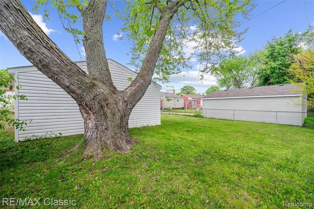 28731 Kathryn Street, Garden City, MI 48135