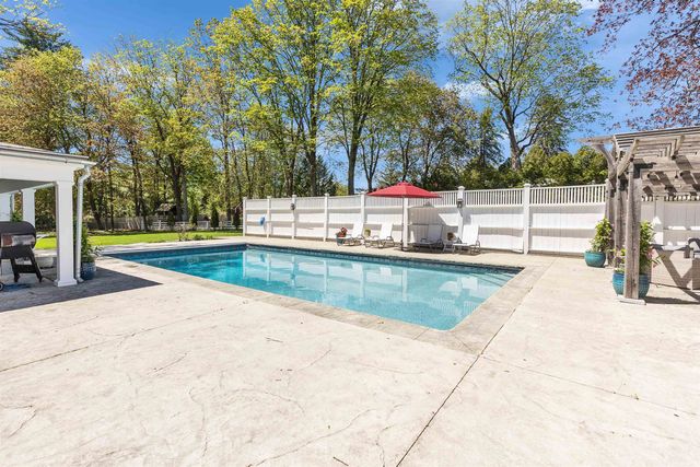 117 Boston Post Road, Amherst, NH 03031