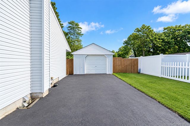 99 Cherubina Lane, North Babylon, NY 11703