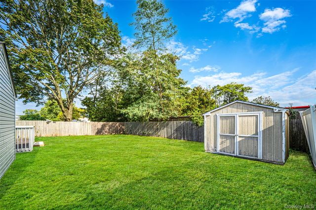 99 Cherubina Lane, North Babylon, NY 11703