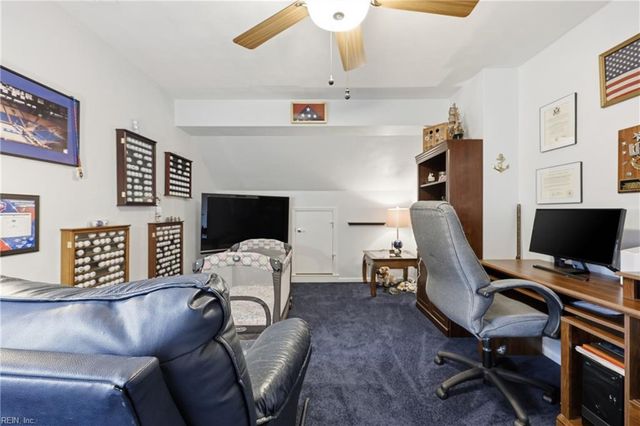 900 Lee Shore CT, Chesapeake, VA 23320