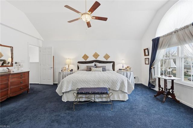 900 Lee Shore CT, Chesapeake, VA 23320