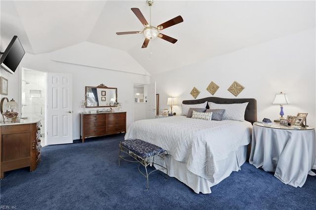 900 Lee Shore CT, Chesapeake, VA 23320