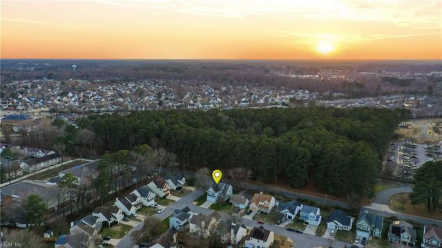 900 Lee Shore CT, Chesapeake, VA 23320