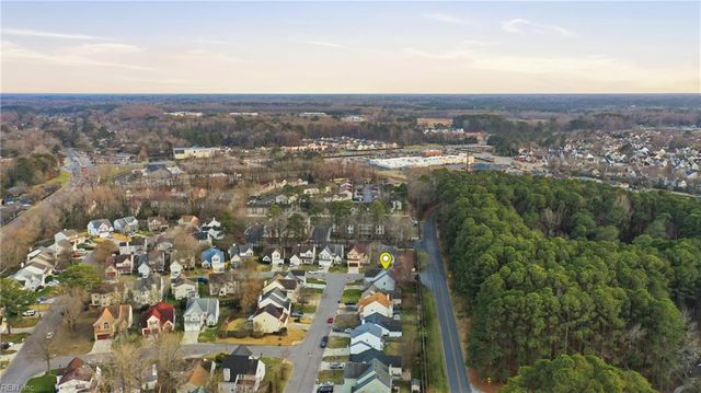 900 Lee Shore CT, Chesapeake, VA 23320