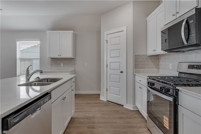 4695 W Aurora Street, Fayetteville, AR 72704