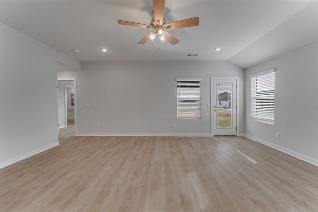 4695 W Aurora Street, Fayetteville, AR 72704