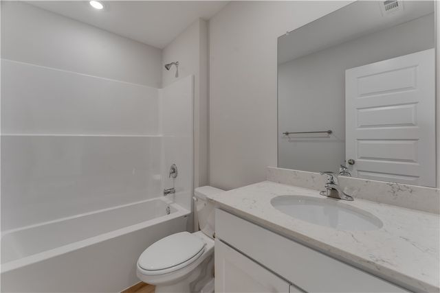 4695 W Aurora Street, Fayetteville, AR 72704