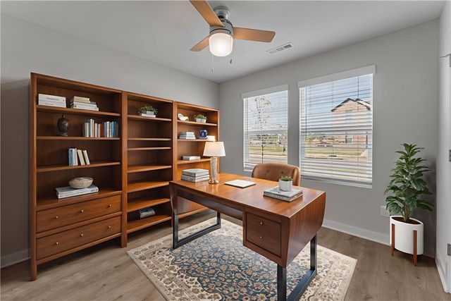 4695 W Aurora Street, Fayetteville, AR 72704