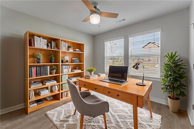 4695 W Aurora Street, Fayetteville, AR 72704