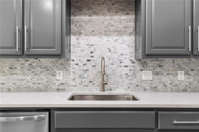 6 Didcot Lane, Bella Vista, AR 72714