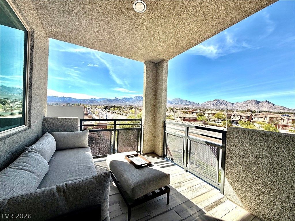 11290 Hidden Peak Avenue 308, Las Vegas, NV 89135