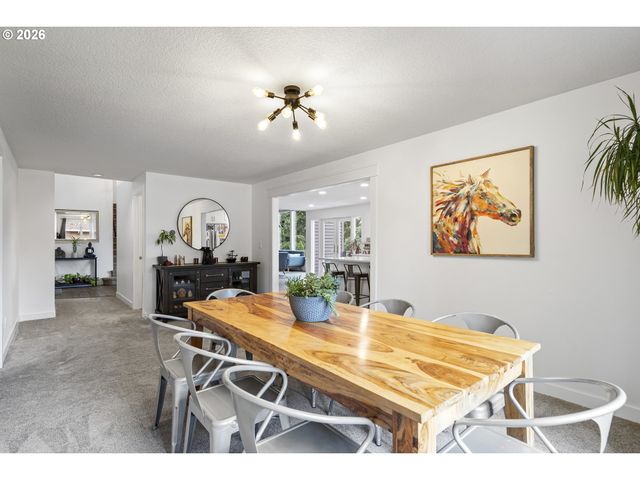 15 Sw 68TH Ave, Portland, OR 97225