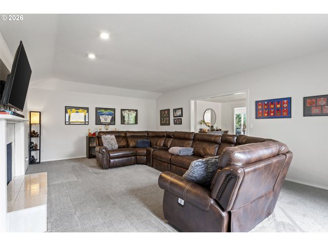 15 Sw 68TH Ave, Portland, OR 97225