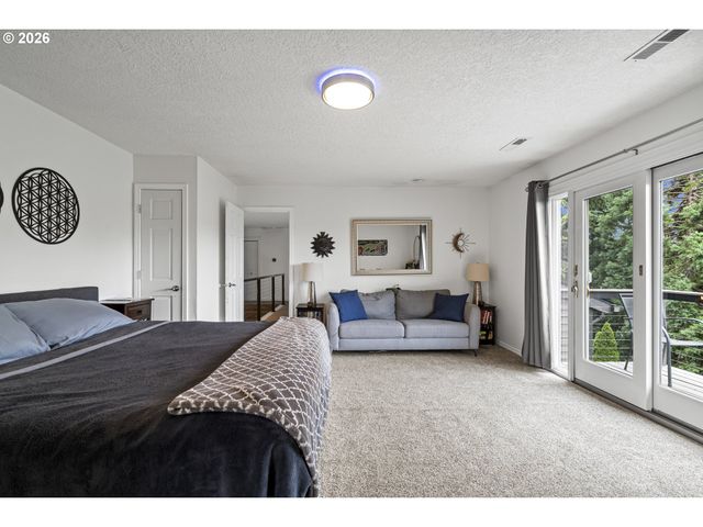 15 Sw 68TH Ave, Portland, OR 97225