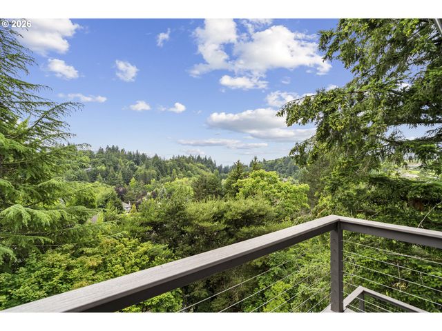 15 Sw 68TH Ave, Portland, OR 97225