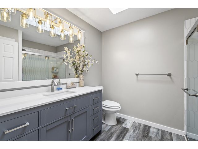 15 Sw 68TH Ave, Portland, OR 97225