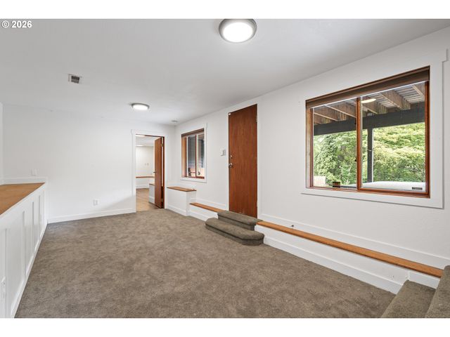 15 Sw 68TH Ave, Portland, OR 97225