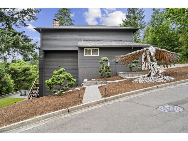 15 Sw 68TH Ave, Portland, OR 97225
