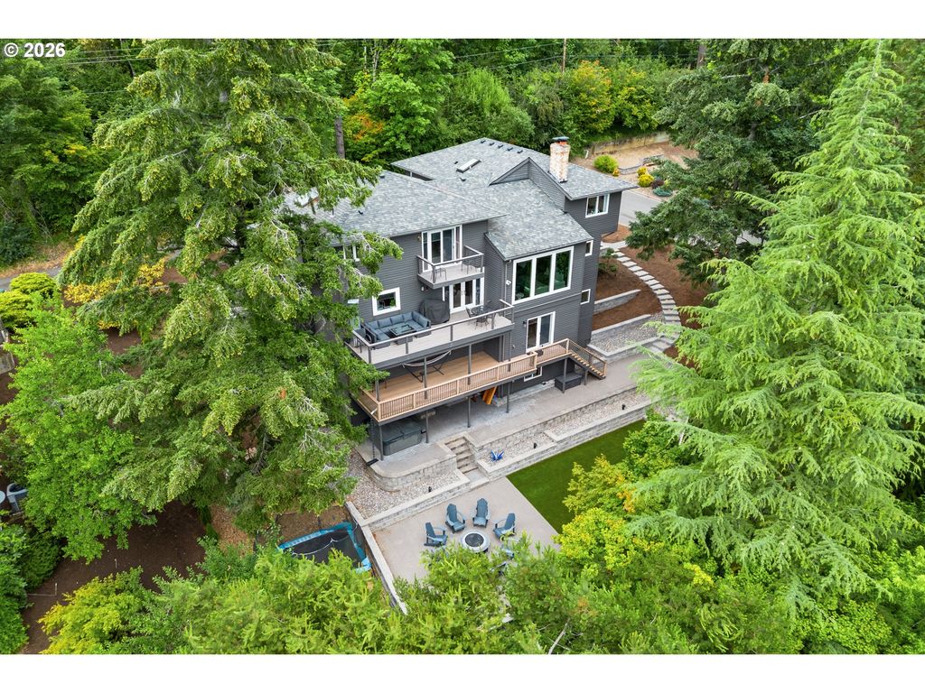 15 Sw 68TH Ave, Portland, OR 97225