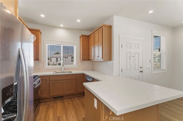 3030 Oceanside Boulevard 18, Oceanside, CA 92054