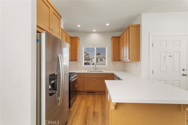 3030 Oceanside Boulevard 18, Oceanside, CA 92054