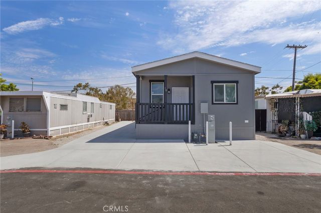 3030 Oceanside Boulevard 18, Oceanside, CA 92054