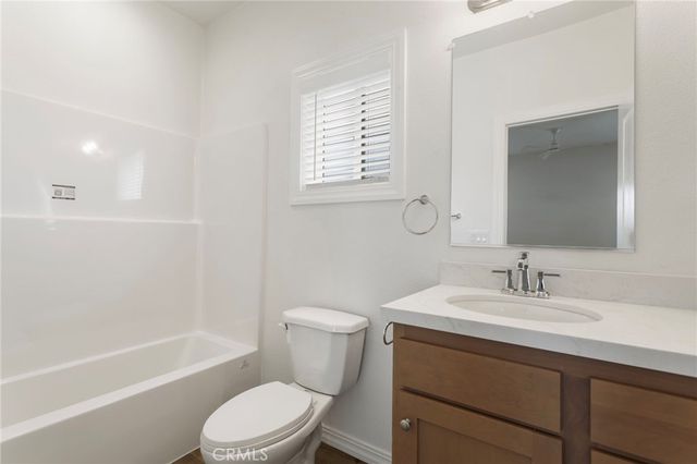 3030 Oceanside Boulevard 18, Oceanside, CA 92054