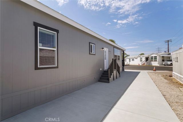 3030 Oceanside Boulevard 18, Oceanside, CA 92054
