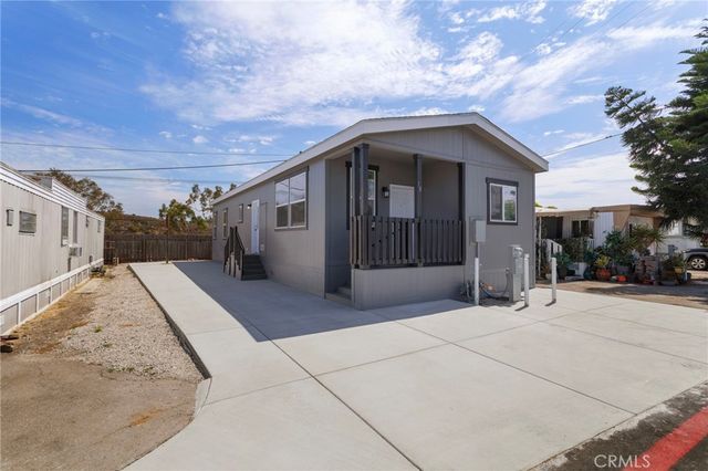 3030 Oceanside Boulevard 18, Oceanside, CA 92054