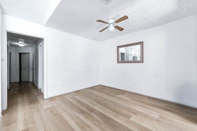 16034 Glen Mar Dr, Houston, TX 77082