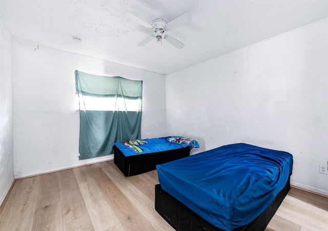 16034 Glen Mar Dr, Houston, TX 77082